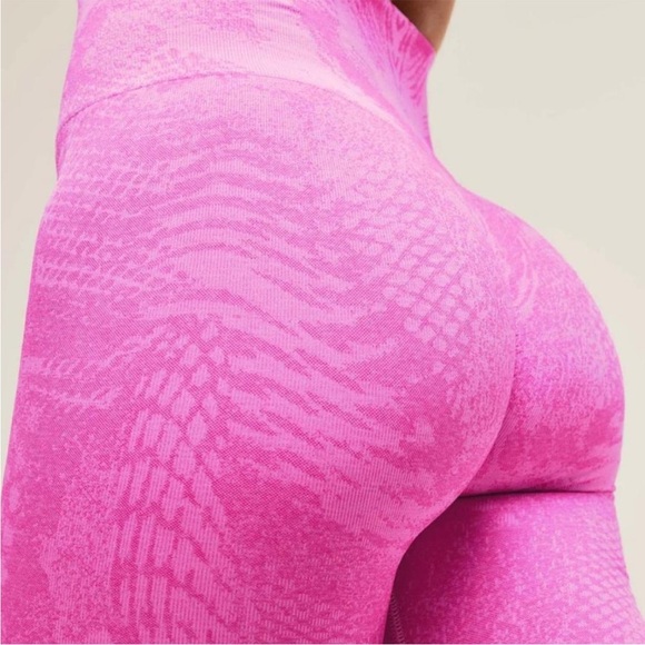 Gymshark Adapt X Whitney Pink Animal Seamless Leggings - Picture 3 of 6
